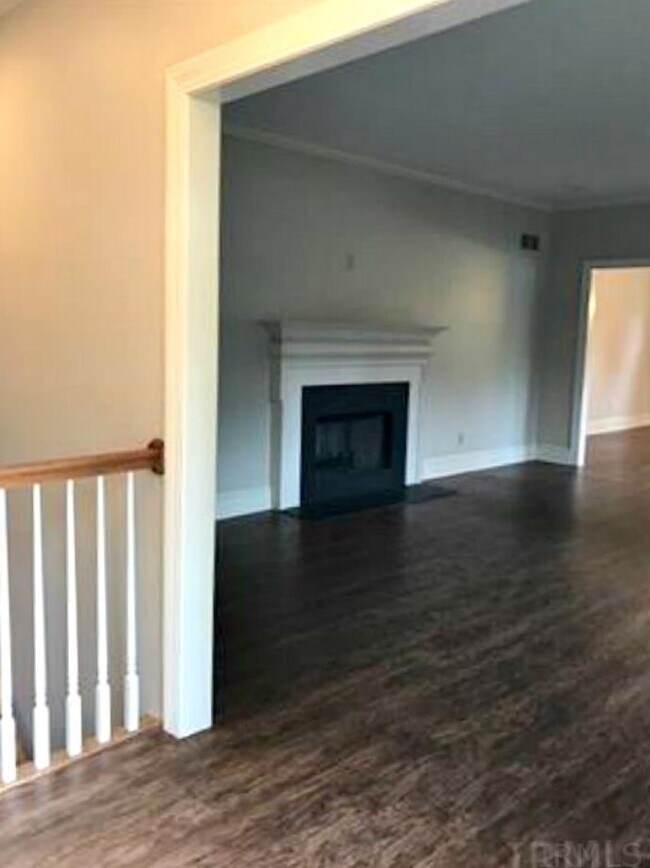 Building Photo - 5711 Ironwood Dr