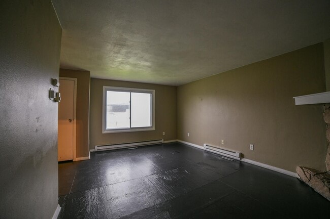 Building Photo - 720 Fairwood Dr