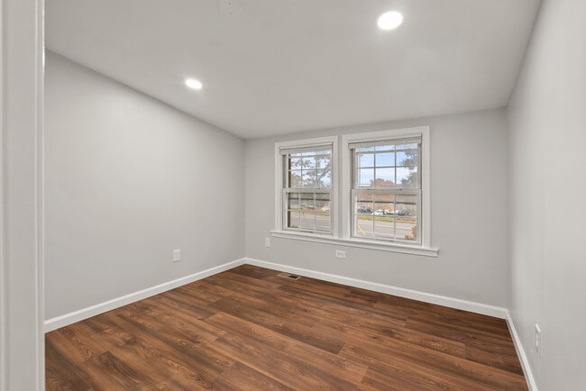 Building Photo - 6578 Edsall Rd