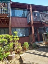 Building Photo - 124 Benson Ave