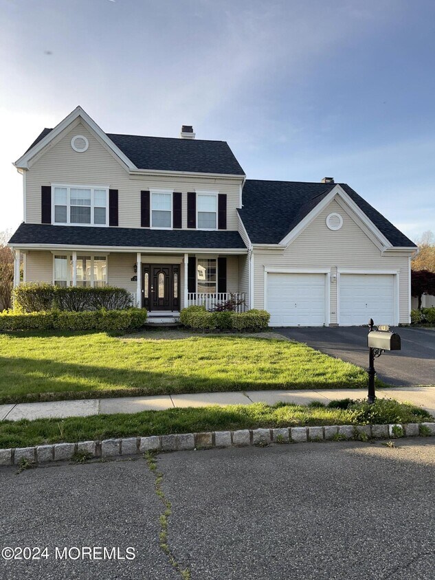 Primary Photo - 43 St Johns Dr