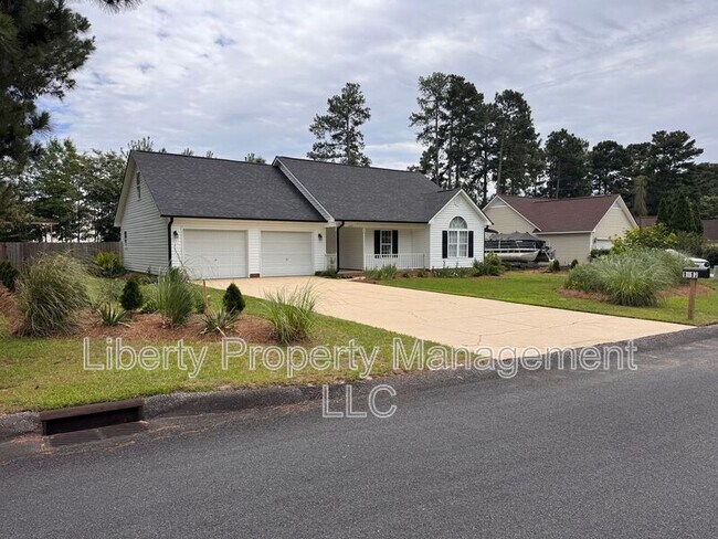 Foto del edificio - 1517 Clan Campbell Dr