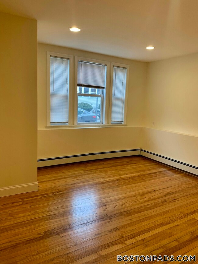 Foto del edificio - 20 Magoun St