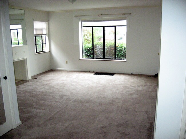 Foto del edificio - 926 Kenwick Rd