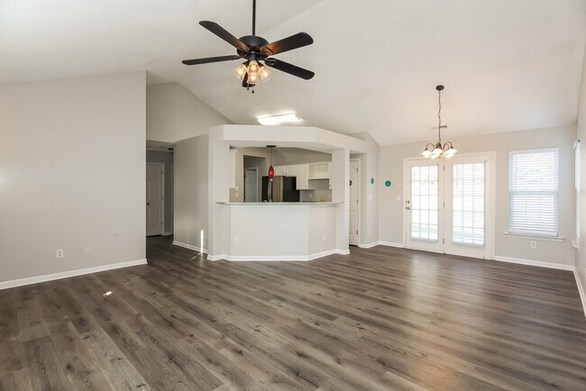 Foto del edificio - 5832 Mahogany Pl SW