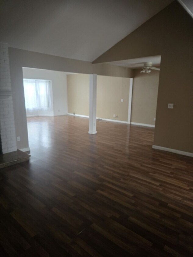 Building Photo - Beaufitul Single Family in Westminster for...