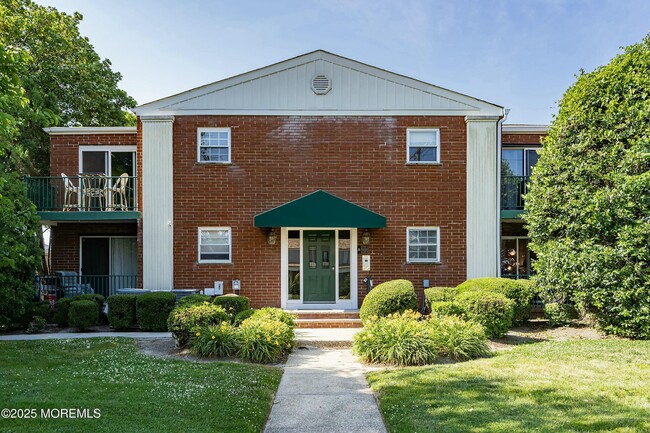 Foto del edificio - 65 Cedar Ave