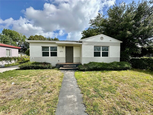 Foto del edificio - 2273 NW 65th St