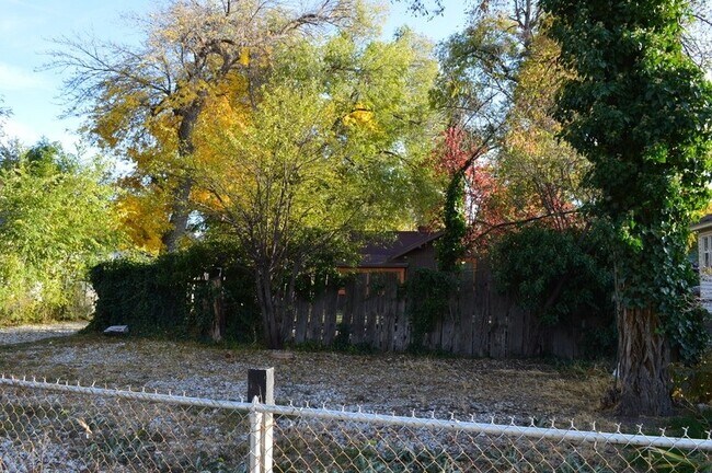 Foto del edificio - 151 Fremont Ave W