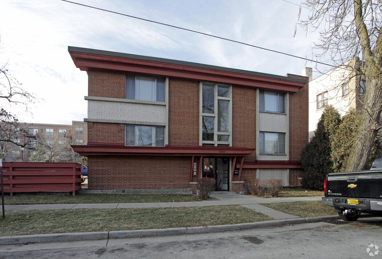 Building Photo - 1441 N Franklin Pl