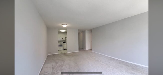 Building Photo - 70 E Scott St