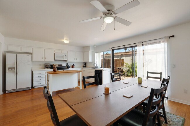 Building Photo - 2804 Via Pajaro