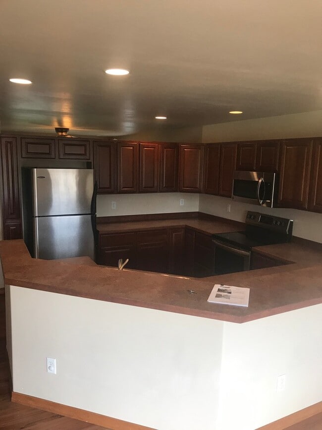 Foto del edificio - Spacious 4 Bedroom 2.5 Bath Home in River Rock