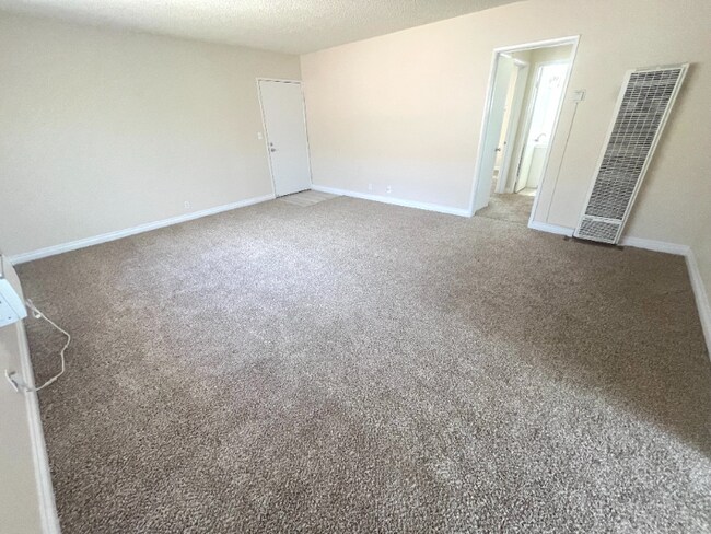 Foto del edificio - 538 Silverwood Ave