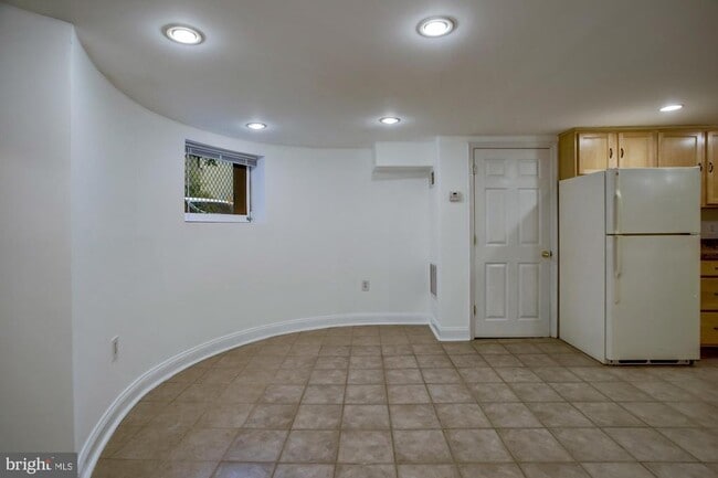 Building Photo - 2151 Florida Ave NW