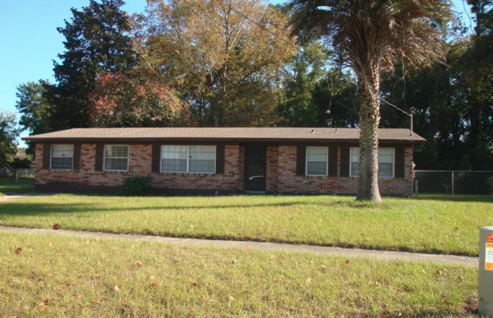 Primary Photo - Orange Park Area!