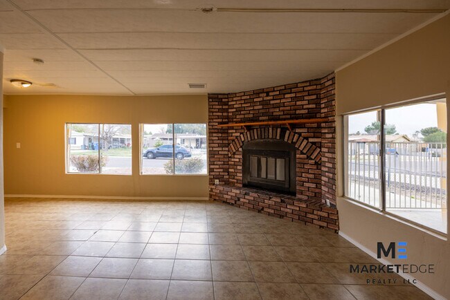 Foto del edificio - 3Bed/2Bath Mobile Home in N. Phoenix! Move...
