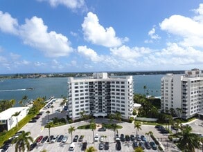 Building Photo - 2800 N Flagler Dr