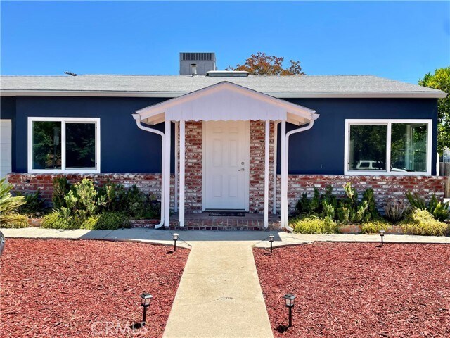 Foto del edificio - 5550 Riverton Ave