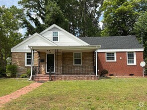 Building Photo - 1307 E Ash St