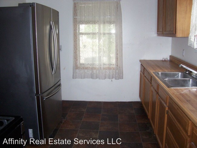Building Photo - 2 br, 1 bath House - 2701 Mountain View