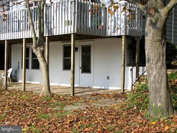 Building Photo - 346-BASEMENT Shady Ln