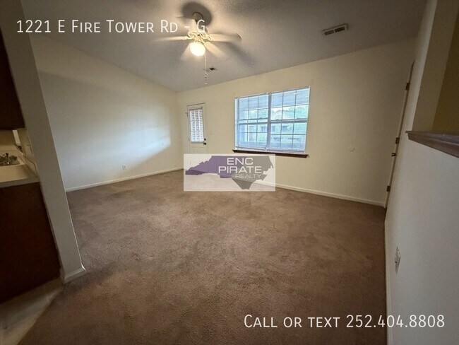 Foto del edificio - 1221 E Fire Tower Rd