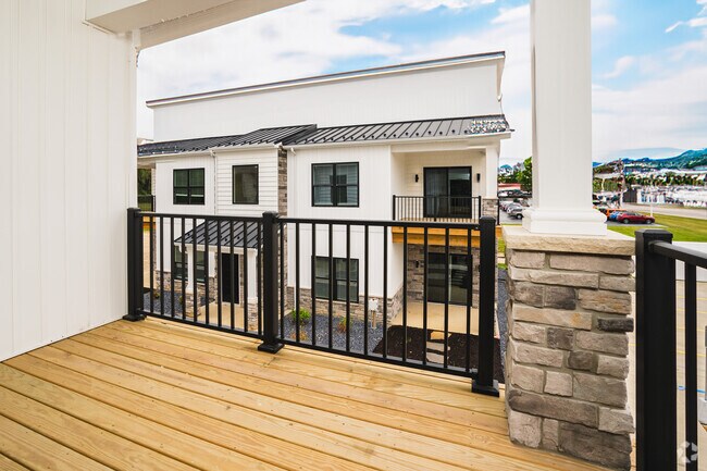 2 habitaciones, 1 baño - 953 pies cuadrados - Balcón - Wayne Street Commons