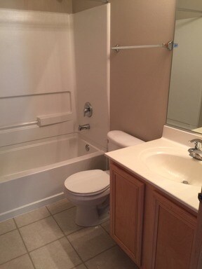 Building Photo - 7213 Pleasant View Dr