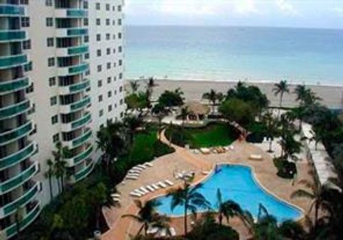 Building Photo - 3000 S Ocean Dr
