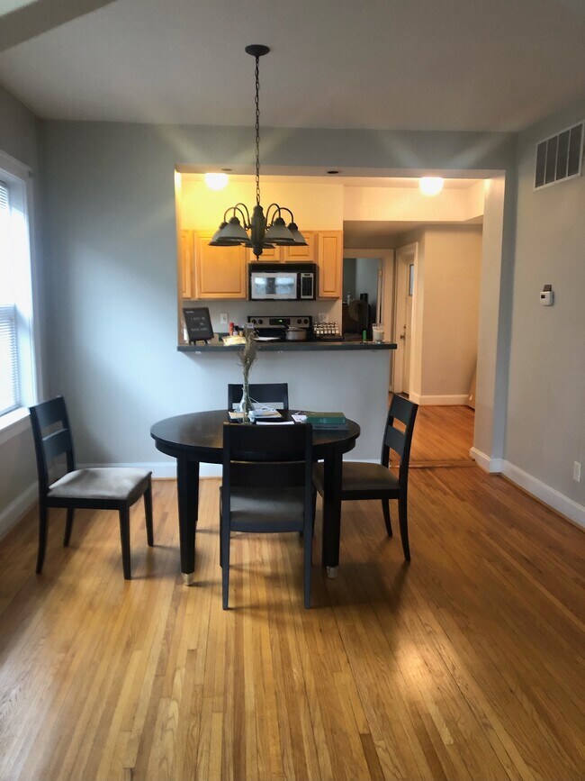Dining Room - 7214 Wise Ave