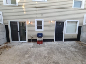 Building Photo - 2223 Lincoln St