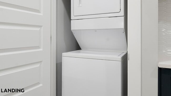 Building Photo - 2550 Blackmon Dr