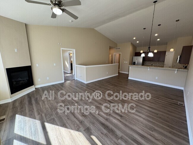 Building Photo - 770 Thimbleberry Point