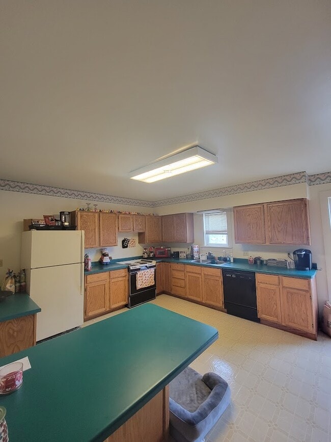 Building Photo - 1716 Monroe St