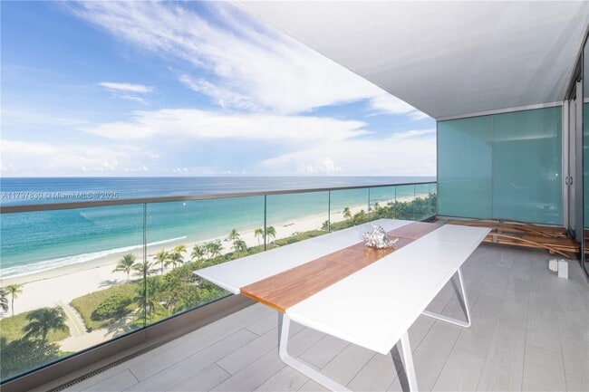 Building Photo - 10201 Collins Ave