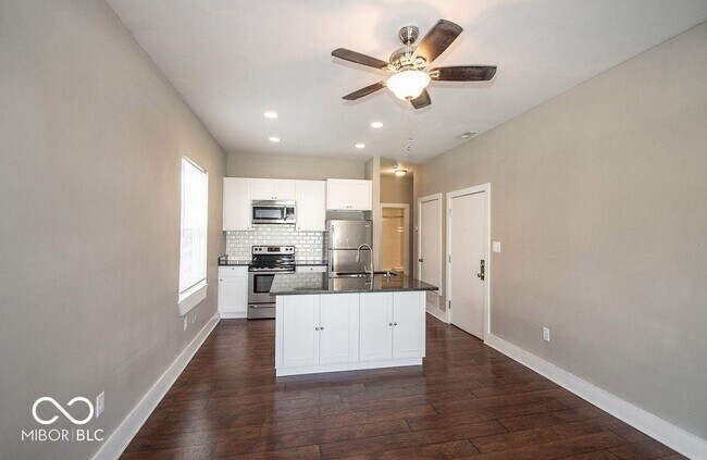 Foto del edificio - 2029 N College Ave