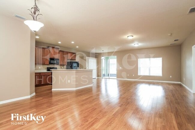 Foto del edificio - 5658 Forest Ridge Dr