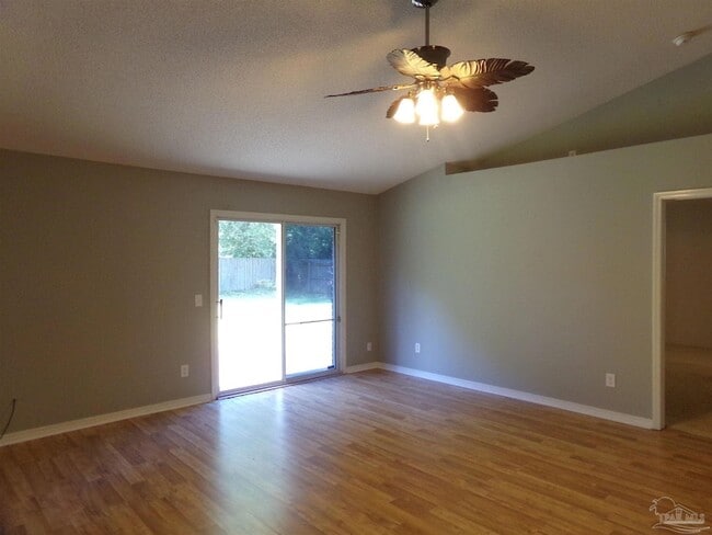 Building Photo - 8454 Ferlon Ave