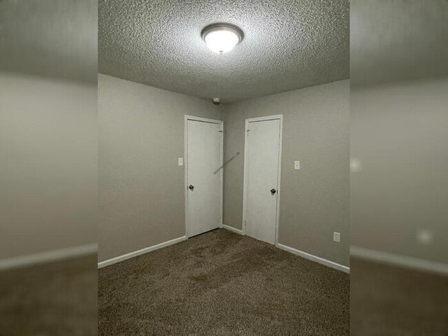 Building Photo - 3 Havenwood Ln