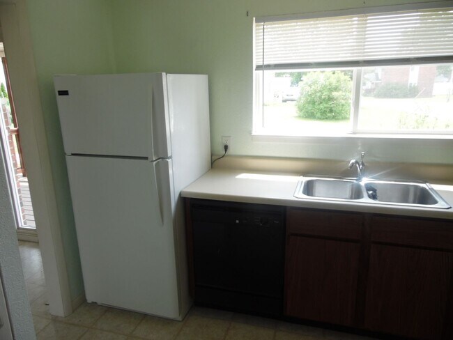 Foto del edificio - 3 bedroom, 1.5 Bath Townhouse in Villages of Oscoda