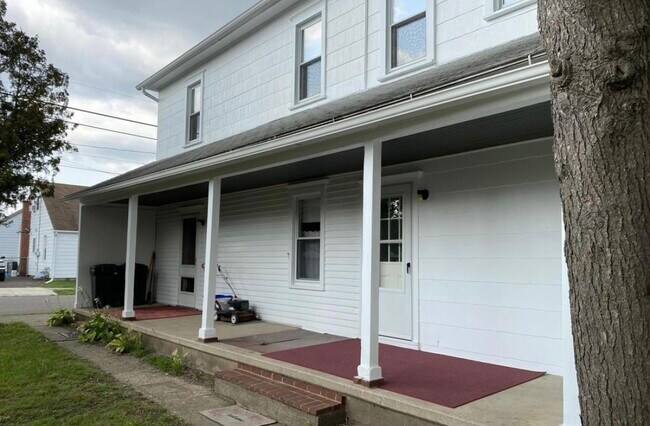 Building Photo - 1540 Spring Garden Ave