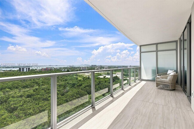 Photo - 2411 Laguna Circle Apt #1704, North Miami, FL 33181 - 1 BR 2 BA condo