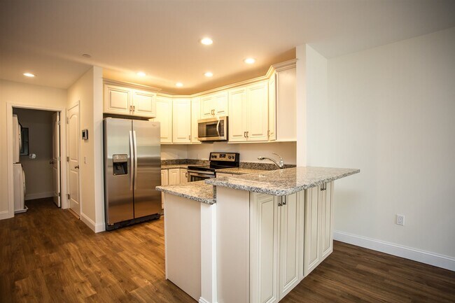 Foto del edificio - 19 Kendall Pond Rd