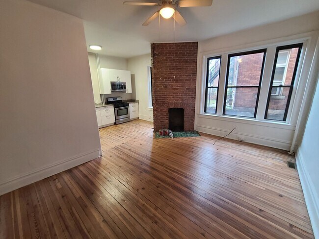 Foto del edificio - 4901 Friendship Ave