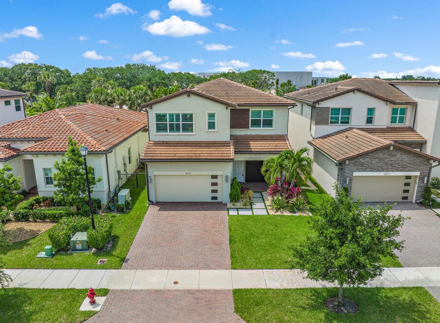 Photo - 5221 Beland Drive, Lake Worth, FL 33467 - 5 BR 4 BA semi-detached house
