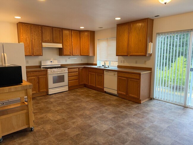 Foto del edificio - 37107 SE Stewart St
