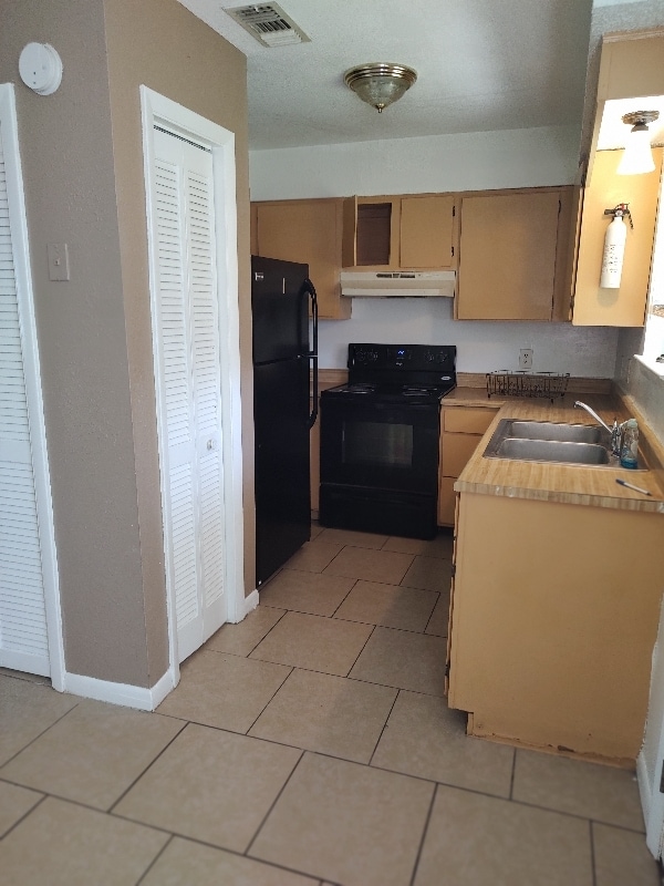Building Photo - 5818 Butler Dr