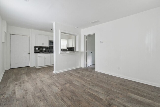 Foto del edificio - 1098 Smith St SW