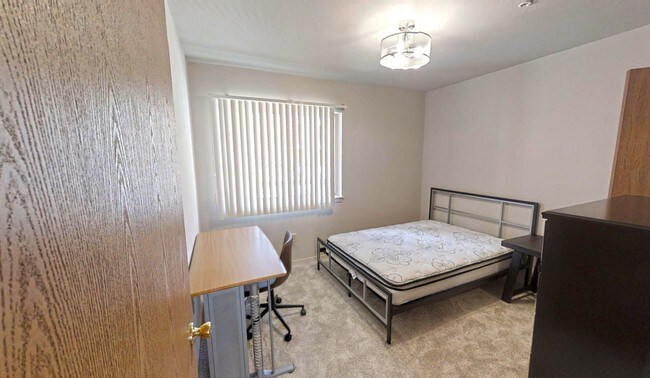 Foto del edificio - 502 E Springfield Ave